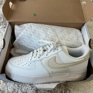 NWT/box Nike Airforce 1 sz 10